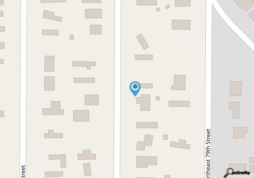 Studio - direct 2 min beach walk with public access end of street. map location