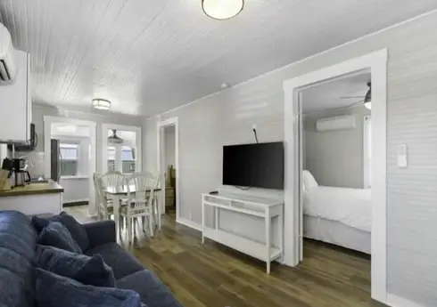 Coastal Classic (2-Bedroom Villa) by RedAwning