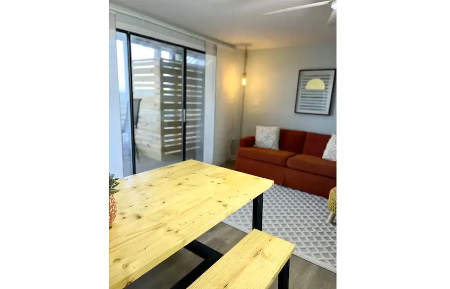 rental image 2