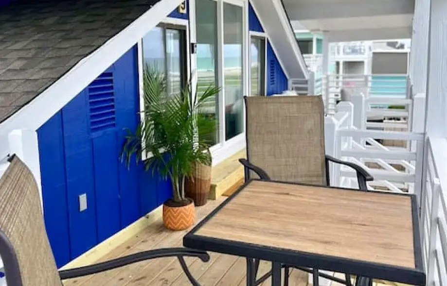 #9 Penthouse w/ 360 ocean & beach views in CB!