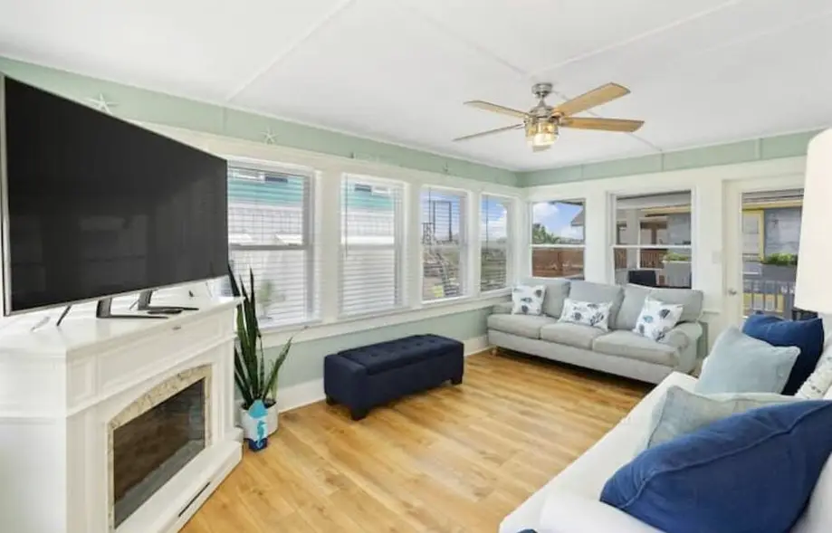 rental image 2